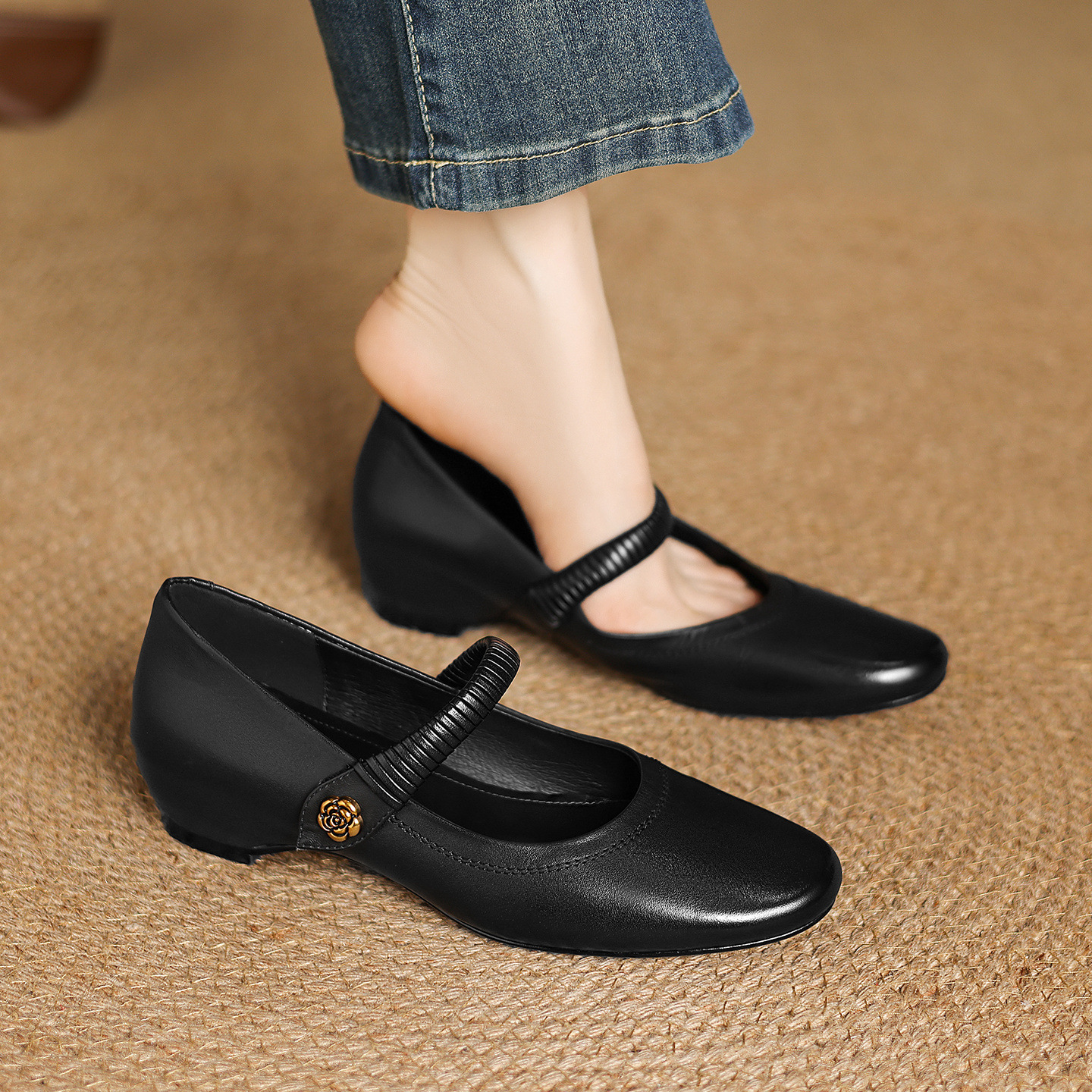 Giày Mary Jane nữ quai ngang gót thấp 4 cm, mũi tròn bít, phong cách cổ điển — màu nâu