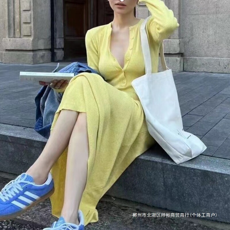 Cross-Border Korean Style Yellow Deep V Neck Long-Sleeved Dress for Women in Autumn and Winter with Slim Fit and Hip-Hugging Long Skirt