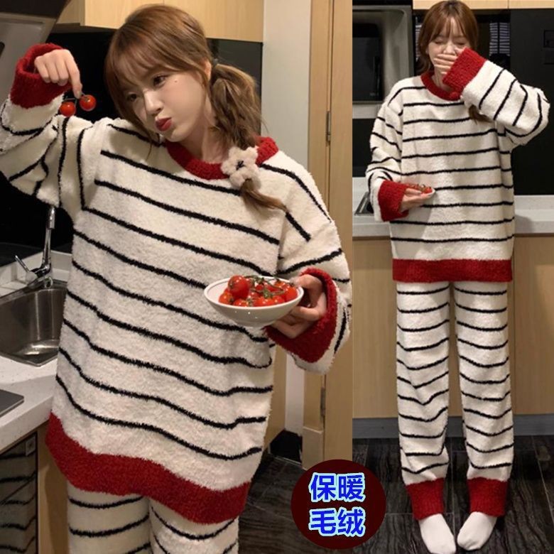 Transmisión en vivo de invierno transfronterizo cálido más pijamas engrosados de terciopelo mujeres lindo rebeca de solapa de ins servicio a domicilio de una pieza