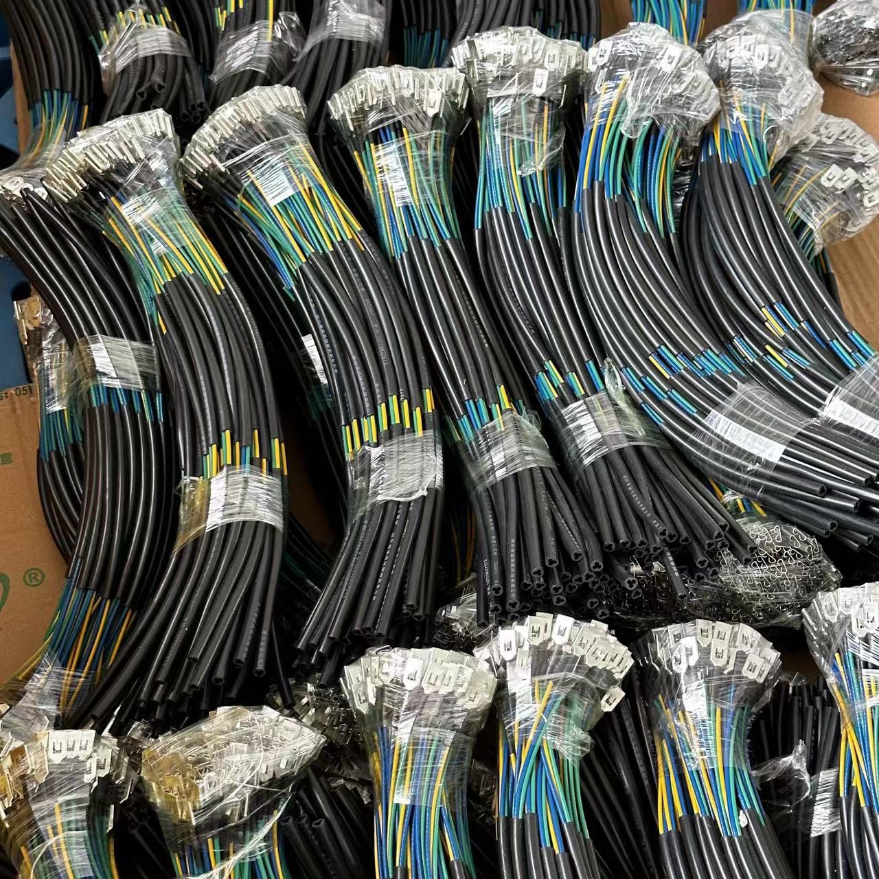 引出线2平方高温3芯电机线耐高温阻燃相线耐腐蚀铁氟龙高温线