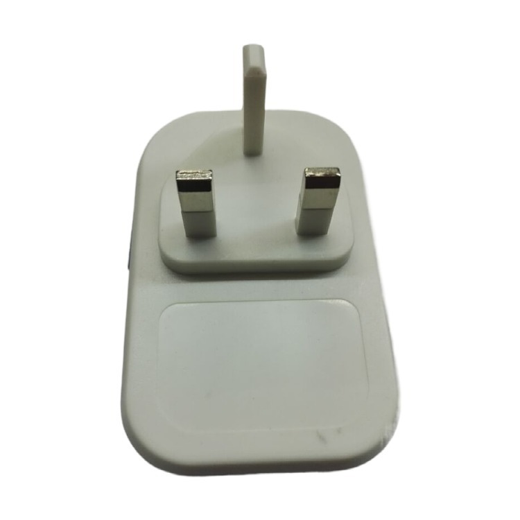 Cargador universal móvil de pie alto estándar europeo estándar americano LCD multifunción cámara auricular pantalla LCD cargador universal