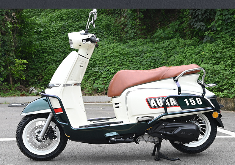 Suitable for Chunfeng Aura150 Front and Rear Exhaust Bumpers, Full Surround Guard Bars, Folding Backrest, Anti-Fall Modification