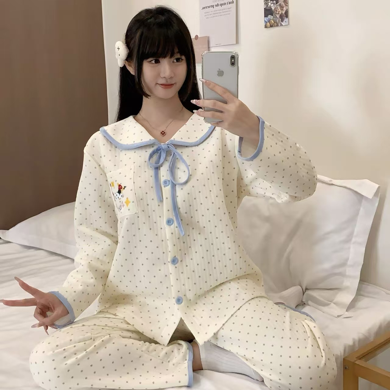 Algodón intercalado de aire al por mayor transfronterizo invierno nuevo pijama de mujer de manga larga calentamiento grueso muñeca cuello dulce ropa para el hogar