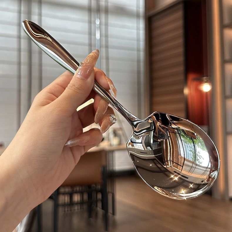 ステンレス製の大きなスプーン、厚みのあるサービングスプーン、見栄えの良い食器、ロングハンドルのパブリックスプーン、ホームレストランのインターネットセレブサービングスプーン|undefined