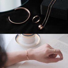 D家W手镯时尚斜边C形18K玫瑰金欧美情侣配饰男女士钛钢开口手环