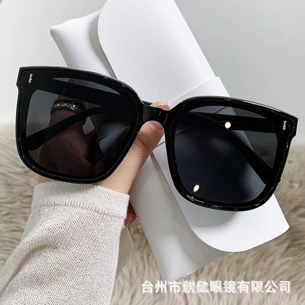 Bright black frame black gray film (polarized)