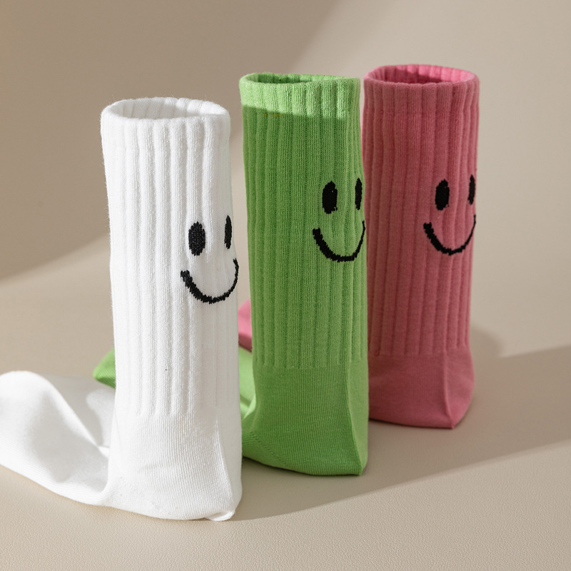 Smiley Face Socks for Women, New Spring and Summer Cute Versatile Student Sports Mid-Calf Socks, Casual Comfortable Trendy Zhuji Sweat-Absorbent Smiley Face Socks for Women, New Spring and Summer Cute Versatile Student Sports Mid-Calf Socks, Casual Comfortable Trendy Zhuji Sweat-Absorbent