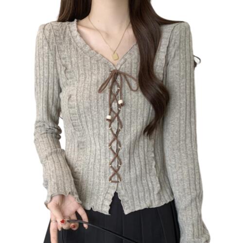 Women's Autumn Niche Design Long-Sleeve V-Neck T-Shirt with Retro American Style, Perfect for Layering—Trendy & Slim-Fit Base Top