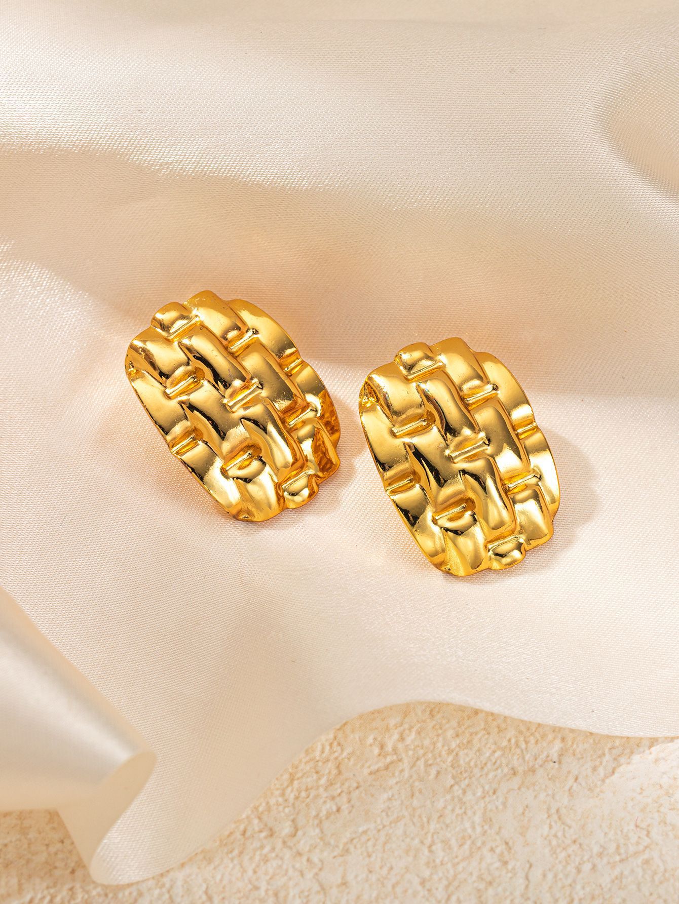 매듭 금속 귀걸이