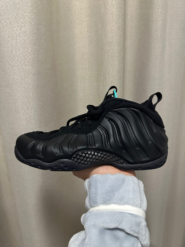 Putian Foamposite One Black Spray Foam Sneakers Hardaway Practical Basketball Shoes Men's High-Top Sports Shoes Putian Foamposite One Black Spray Foam Sneakers Hardaway Practical Basketball Shoes Men's High-Top Sports Shoes