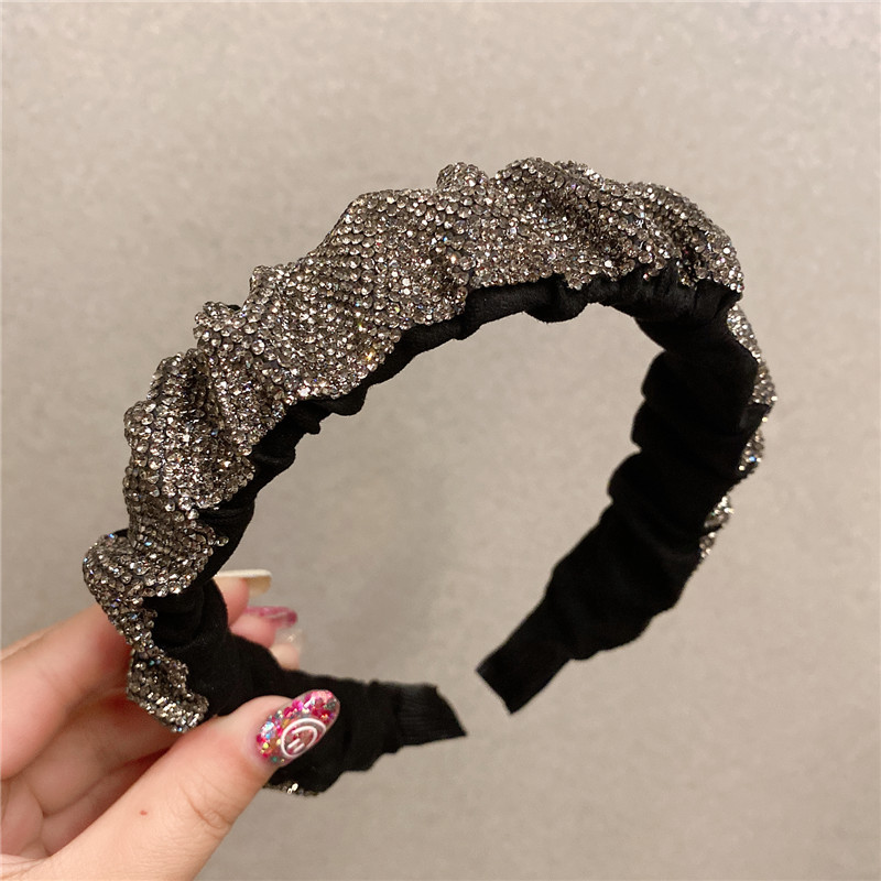 Summer Retro French Full Diamond Crystal Headband Washing Face Pressure Hair Band display picture 3