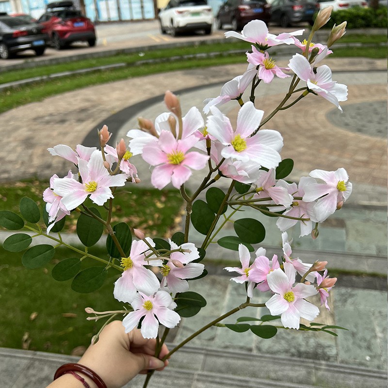 Simulación del Día de San Valentín rosa fabricante 3 sola rama multi-cabeza rosa decoración de la boda flor falsa al por mayor