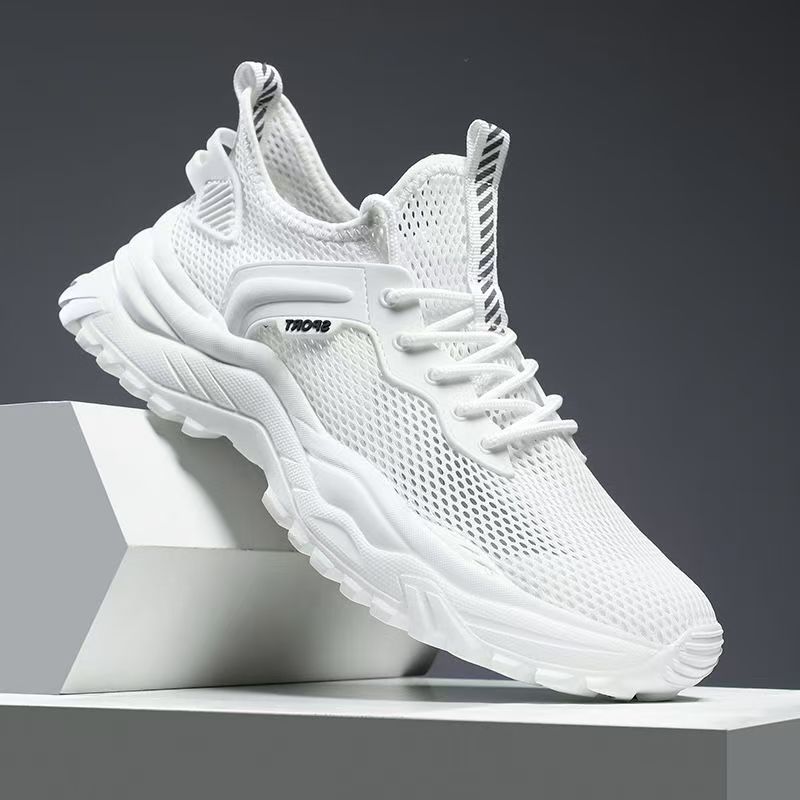 2025 nuevos zapatos de verano transpirables para hombres, malla hueca, zapatos de malla delgados ligeros, zapatos deportivos blancos para estudiantes, hombres