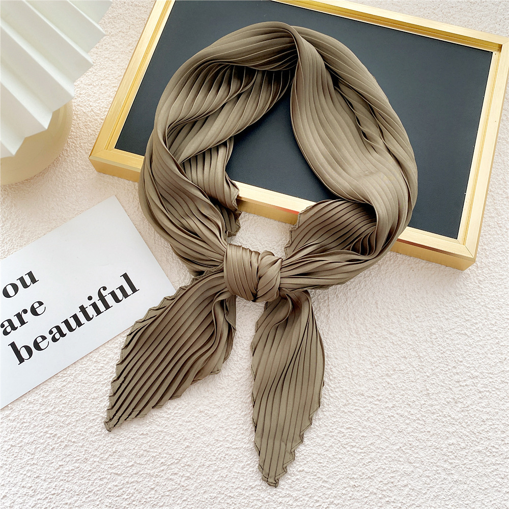 Casual, Simple Style Style Women's Casual Simple Style Solid Color Satin Silk Scarf