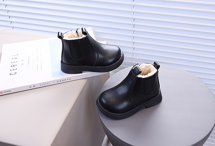 Kurze 2024 Winter Neue Koreanische Ausgabe Mädchen Martin Mode Baby Baumwolle Mittlere und Kleine Kinder Warme Lederstiefel_voghion.com