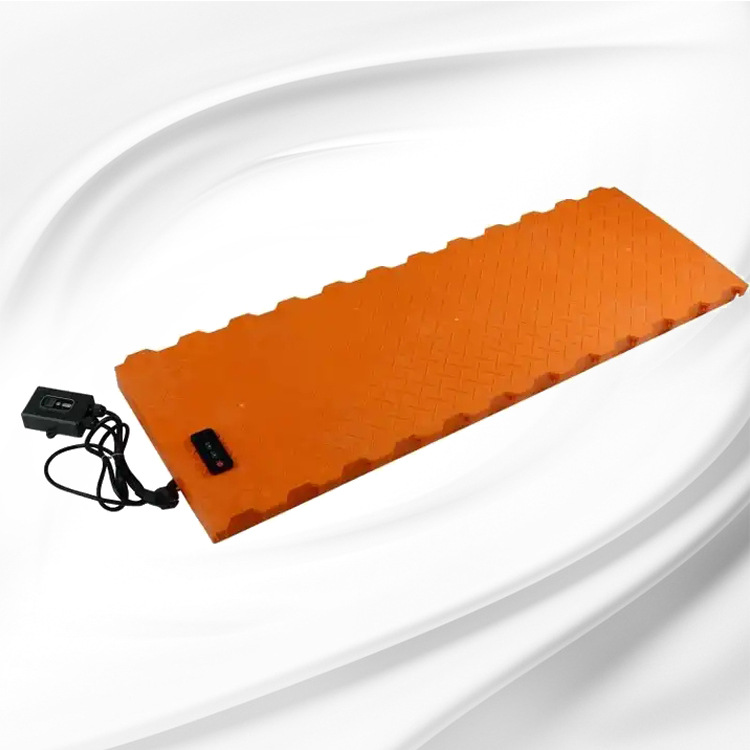 仔猪用保温地板 养猪场用加热注塑地板LWJR12040 鲁威塑业