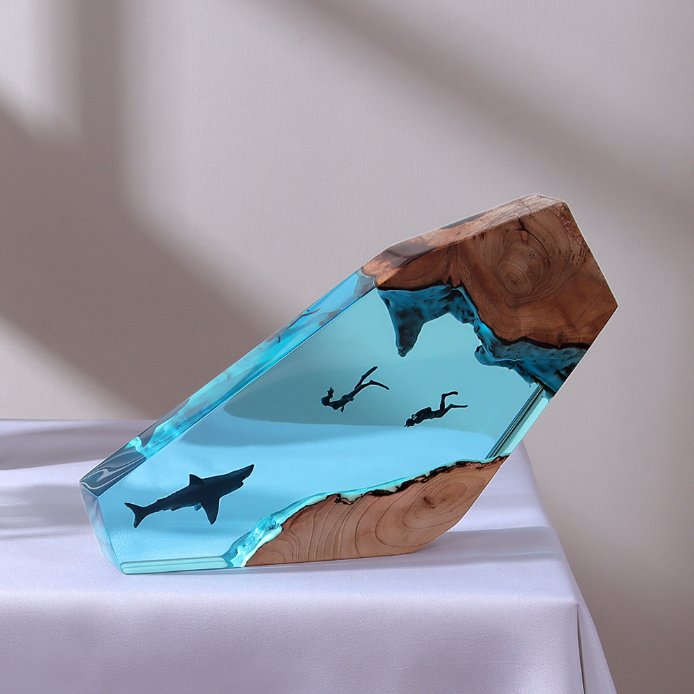 Ocean Whale Diver Shipwreck Desktop Art Ornament Solid Wood Resin Night Light Gift Lighting Led Led Lamp