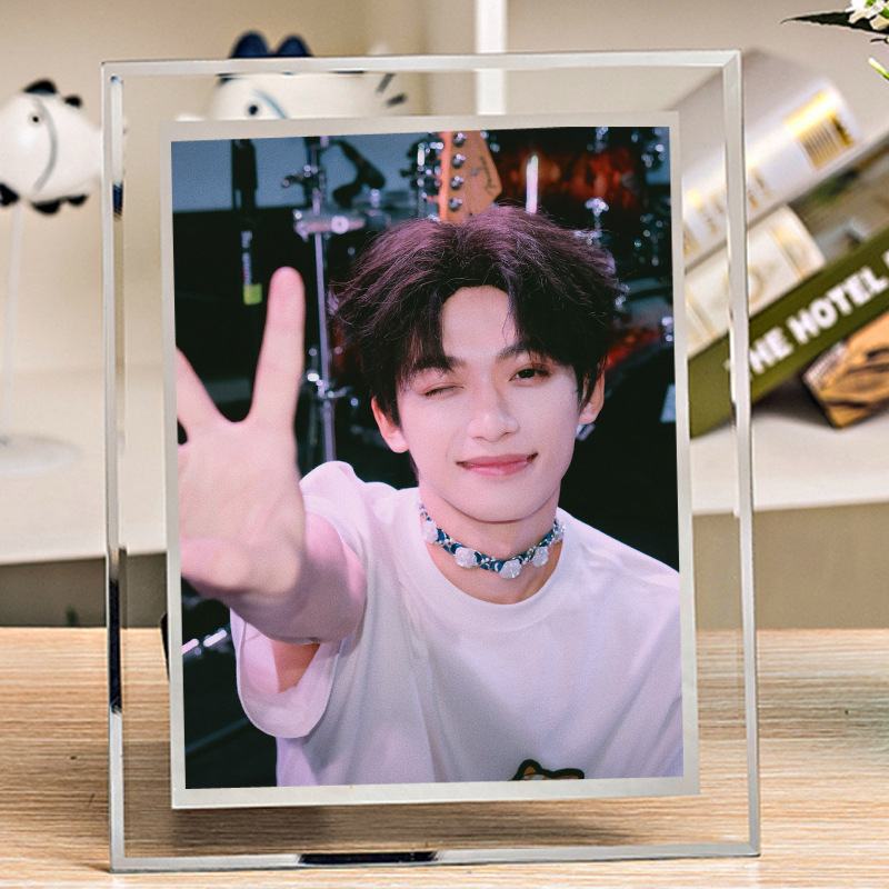 Ziyu Photo Frame DIY Production of Reverse Love-Themed Ziyu and Yi Sheng Couple Celebrity Photos for Dormitory Bedroom Desktop Decoration