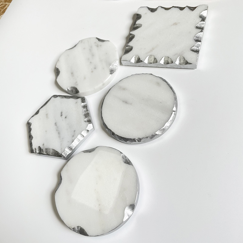 Fábrica al por mayor de mármol natural posavasos ins Borde de oro y plata montaña nórdica borde mantel Venta caliente