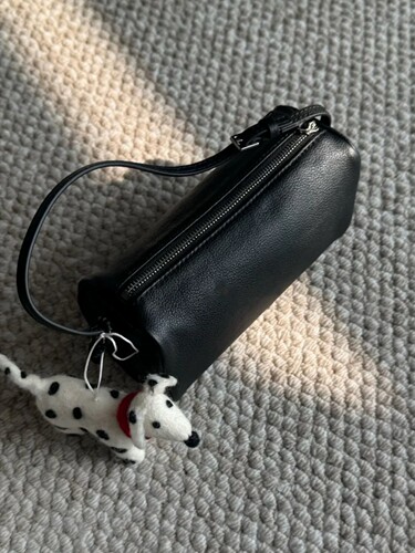 niche pu leather pencil bag, women's mini bag, high-end portable Boston bag, single-shoulder cross-section pillow bag, summer