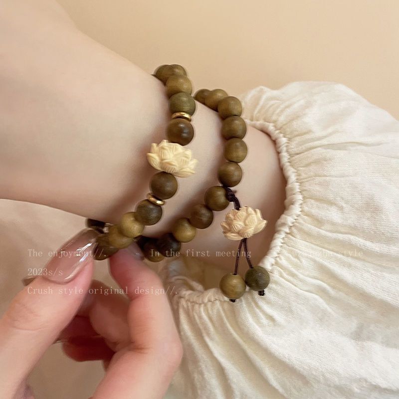 Green Sandalwood Beaded Lotus Bracelet for Women New Chinoiserie Bracelet Zen Niche Retro Bestie Summer Hand Jewelry Trend Green Sandalwood Beaded Lotus Bracelet for Women New Chinoiserie Bracelet Zen Niche Retro Bestie Summer Hand Jewelry Trend