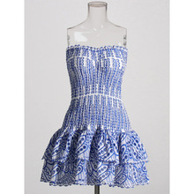 跨境欧美波西米亚度假风荷叶边抹胸小个子刺绣连衣裙女收腰蛋糕裙