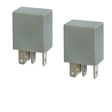�������ִ����������̵���12V 10/20A  2���� 95230-2P040