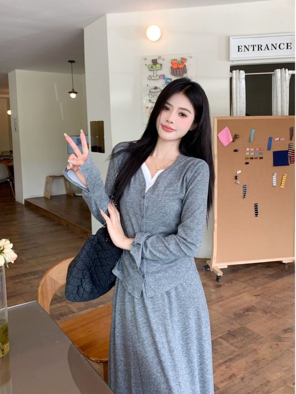 2025新款高级感小个子针织连衣裙子女长裙早秋季韩系穿搭一整套装|undefined