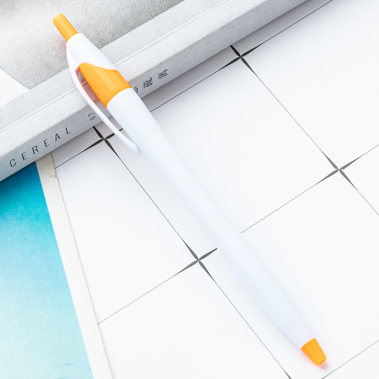 Bolígrafo de plástico multicolor con bolígrafo imprimible logo esmerilado calabaza javelina bolígrafo de publicidad barra delgada bolígrafo de promoción de regalo