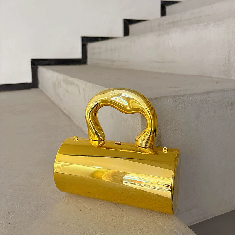 Металлическая универсальная сумка, простая сумка через плечо в стиле ретро, ​​женская сумка с золотой текстурой