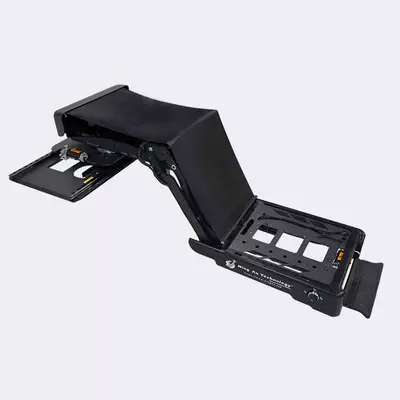 Members to Travel Freely, Seats and accessories