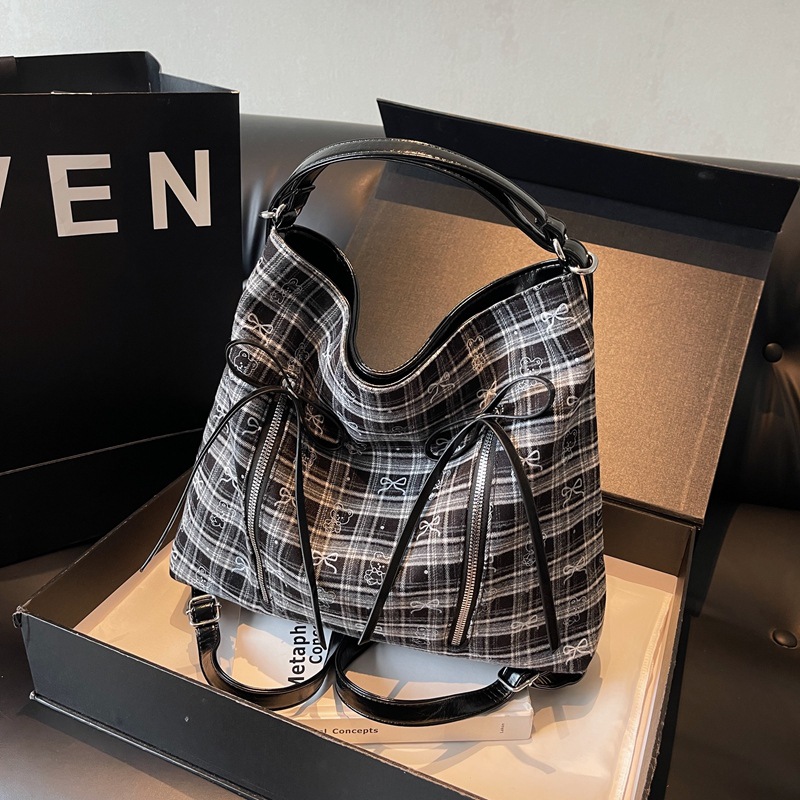 2024 summer and autumn new tote niche shoulder versatile butterfly armpit bag, high-end plaid women's bag_voghion.com