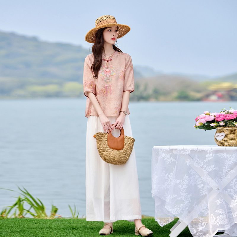 Màu hồng