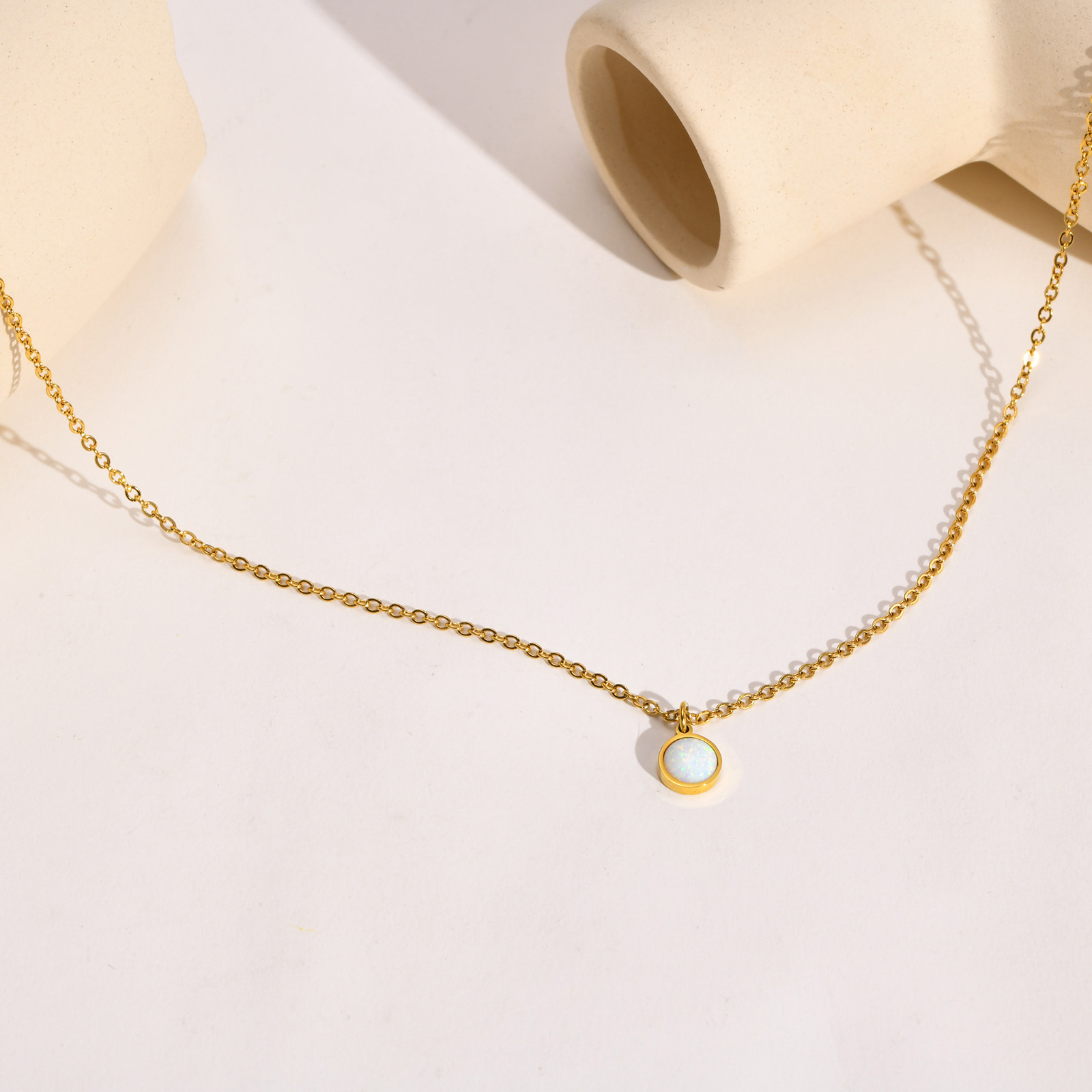 Pendant Necklace Classification 201 Stainless Steel Chain Material Daily Occasion Elegant Round Titanium Steel Plating Opal Stone Pendant Necklace