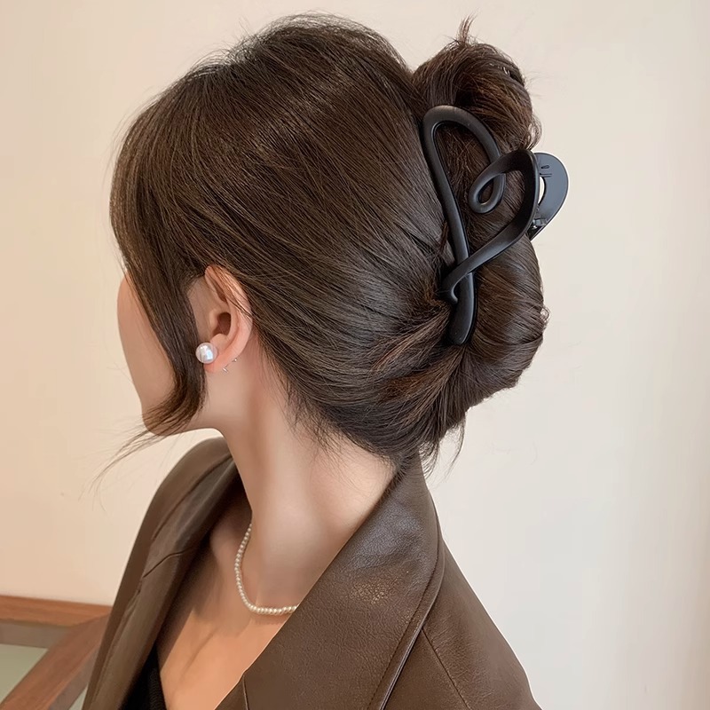Clip de agarre de color café de alta calidad, horquilla grande, mujer 2024, nuevo estilo, volumen de cabello en la parte posterior de la cabeza, clip de tiburón, tocado, horquilla
