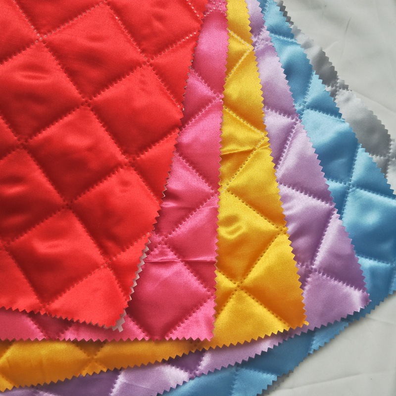 菱形格超声波轧棉无线有光色丁绗缝秋冬棉服面料有光色丁绗缝