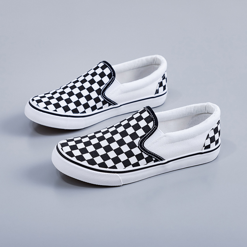 Men's and Women's Black and White Checkered Canvas Shoes 2026 Spring New Student Sports Casual Shoes Korean Style Checkerboard Couple Sneakers