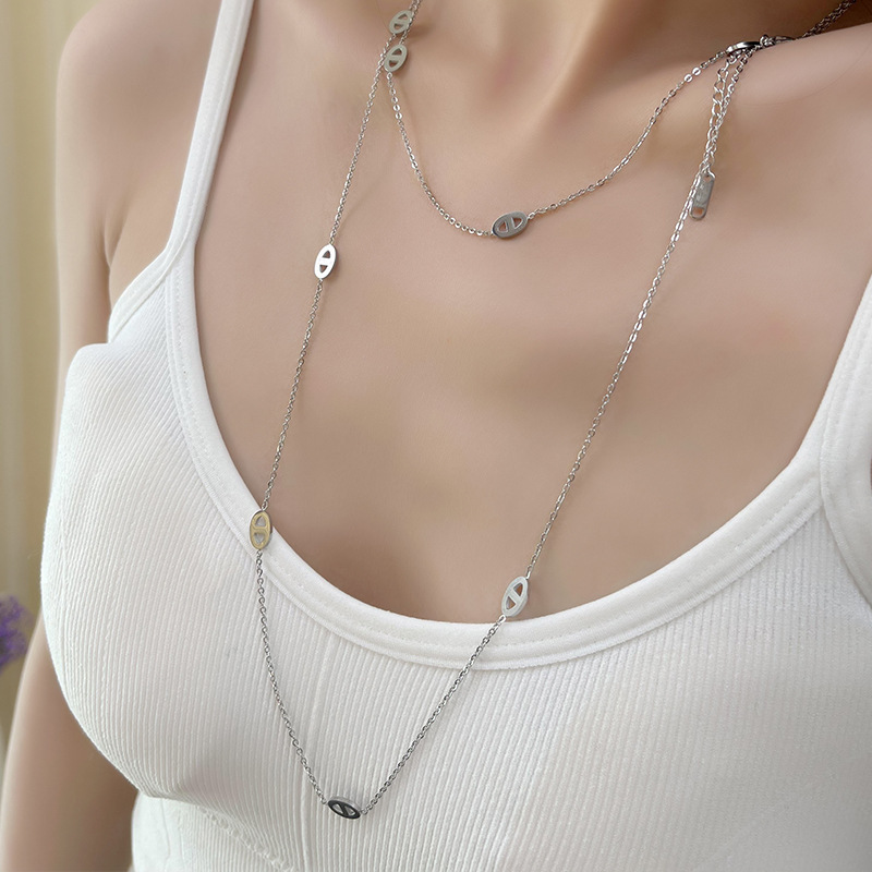 Collier double rang en acier titane, style transfrontalier, pour femme : luxe léger, sensation haut de gamme, couleur inaltérable._voghion.com