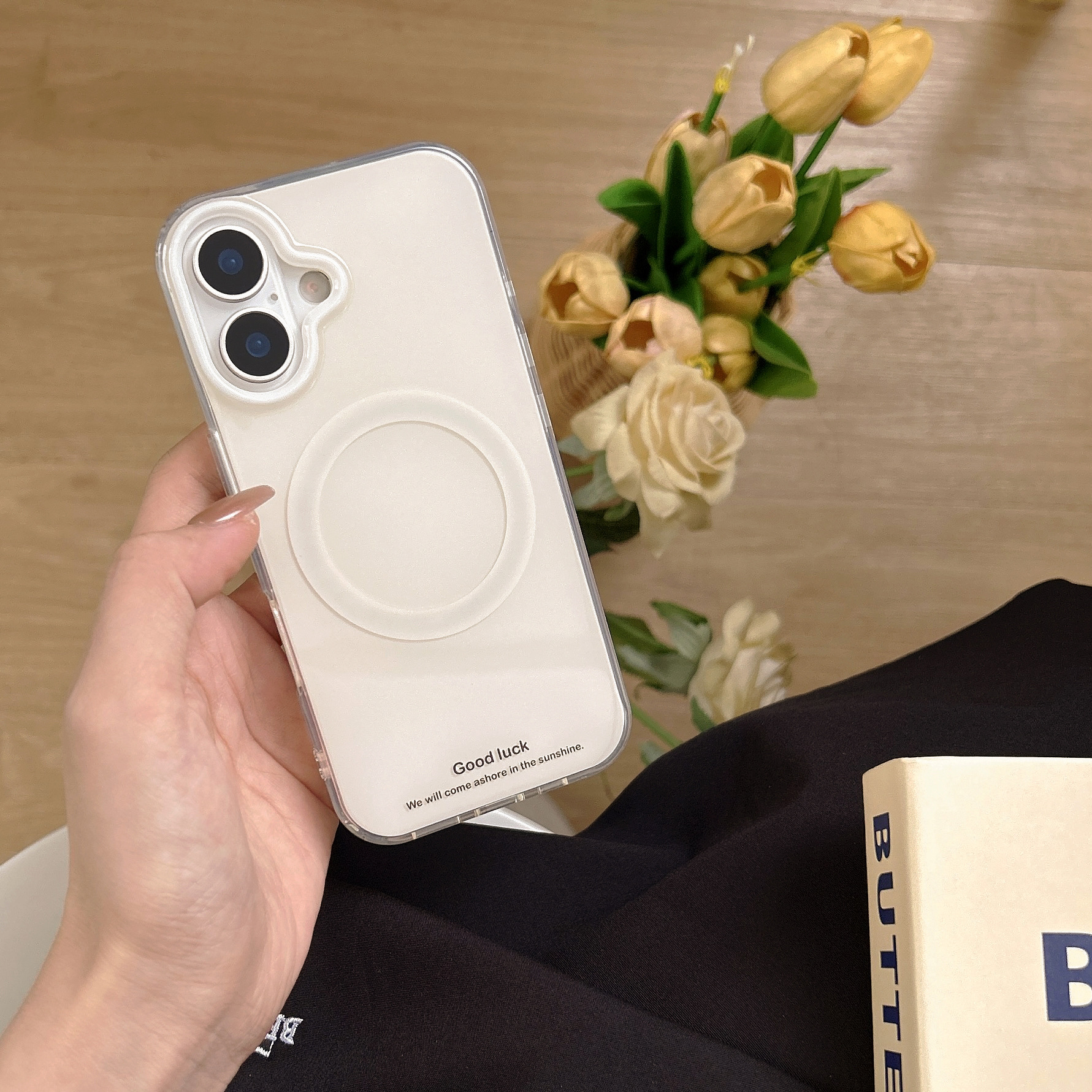 Coreano simple fondo blanco inglés adecuado para Apple 15ProMax funda para teléfono móvil 16Pro atracción magnética 14/13 nicho 16PM