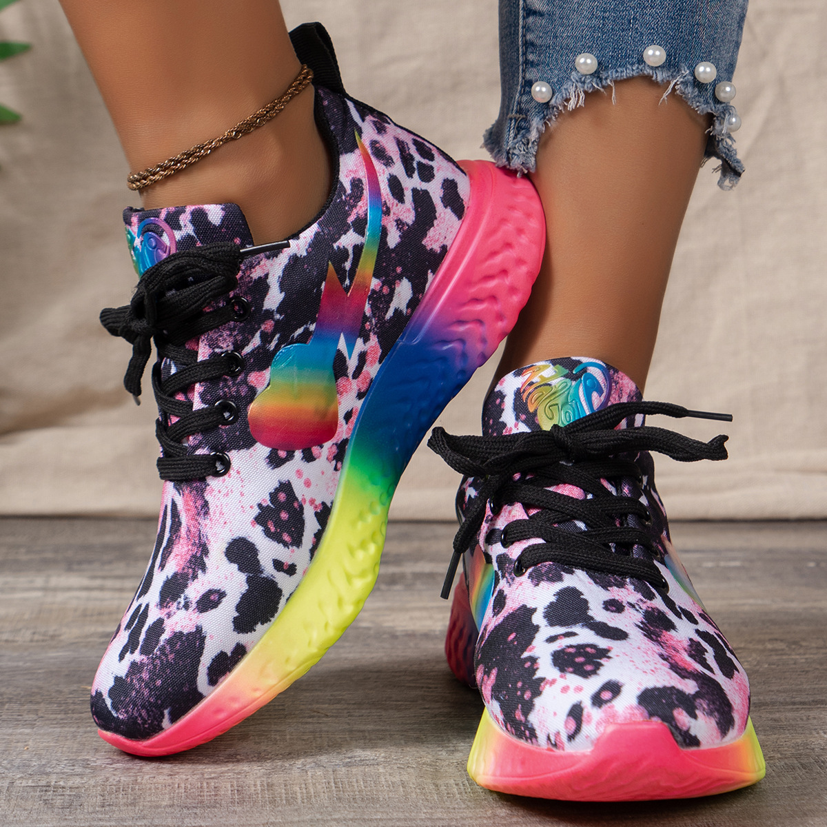 Large size with leopard print front tie and round toe, women's rainbow sole sneakers_voghion.com