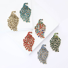 新款大气复古合金水钻孔雀胸针精致百搭女士大衣披肩胸花饰品别针