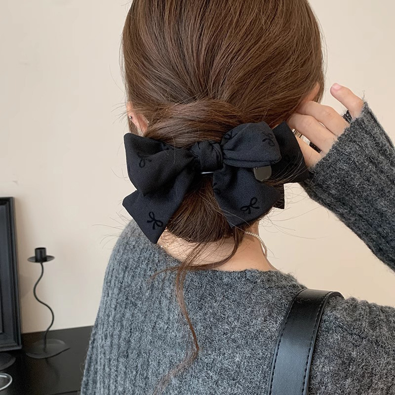 Clip de cabello de arco gris para mujeres cabeza de bola de cabeza de cabeza de agarre de cabeza de cola de caballo alta fija clips de tiburón para el cabello