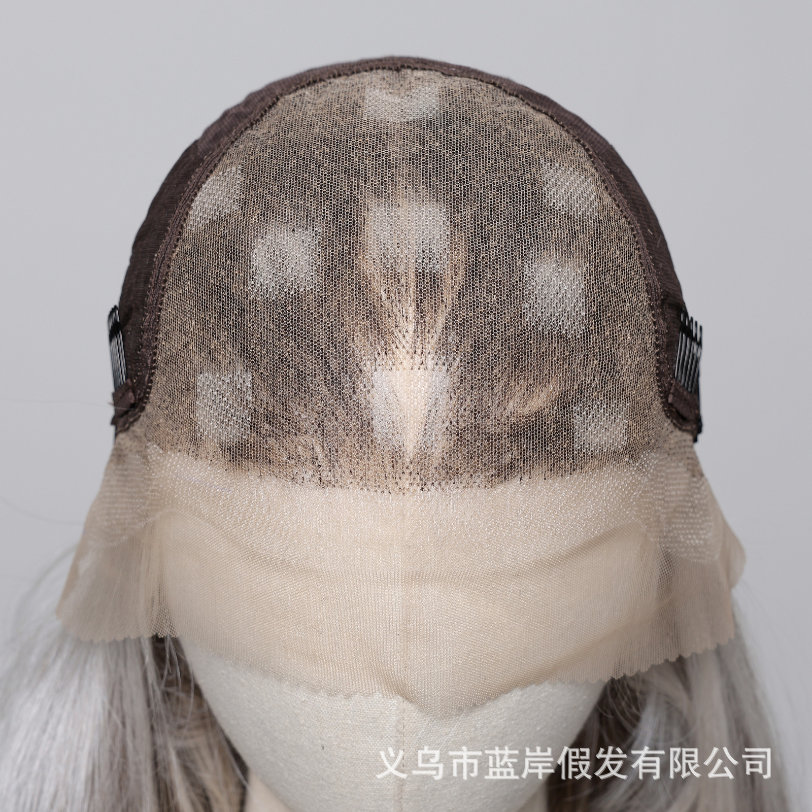 Europa y América de gran área de peluca de encaje se puede teñir con costuras aleatorias de oro platino ondulado largo cabello de fibra química cubierta