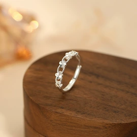 耳钉;项链;戒指