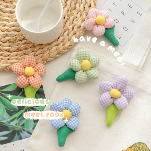 Summer new pastoral style tulip brooch wholesale plant flowers bag decoration girls cute clothing accessories