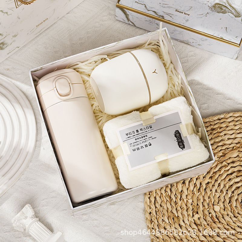 Regalos de compañía pequeños regalos de empresa personalizados eventos de apertura de negocios para enviar al personal regalos de cumpleaños cajas de regalo comerciales portátiles