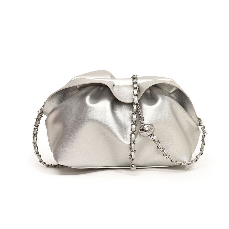 Bolso de axila de nube de boca de clip de pliegue femenino 2024 nuevo bandolera de nicho bolso de axila de cadena de todo fósforo de moda coreana