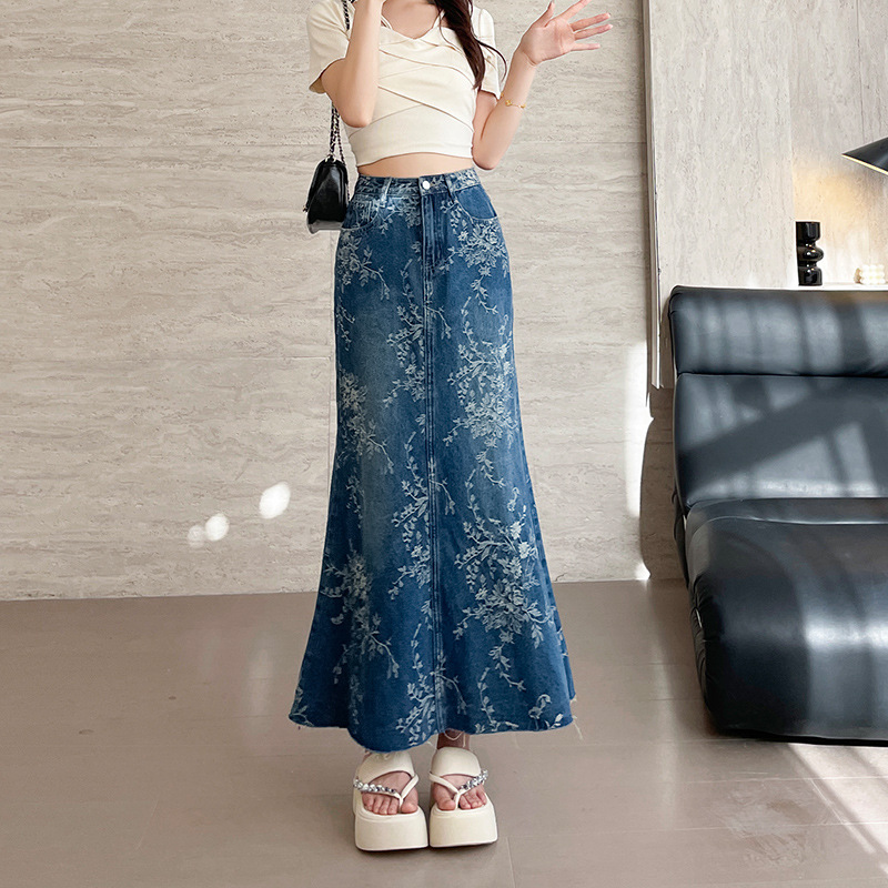 Small design summer denim skirt, long brand long skirt, trend of season, flowered, with embroidery, hip-accented, A-line