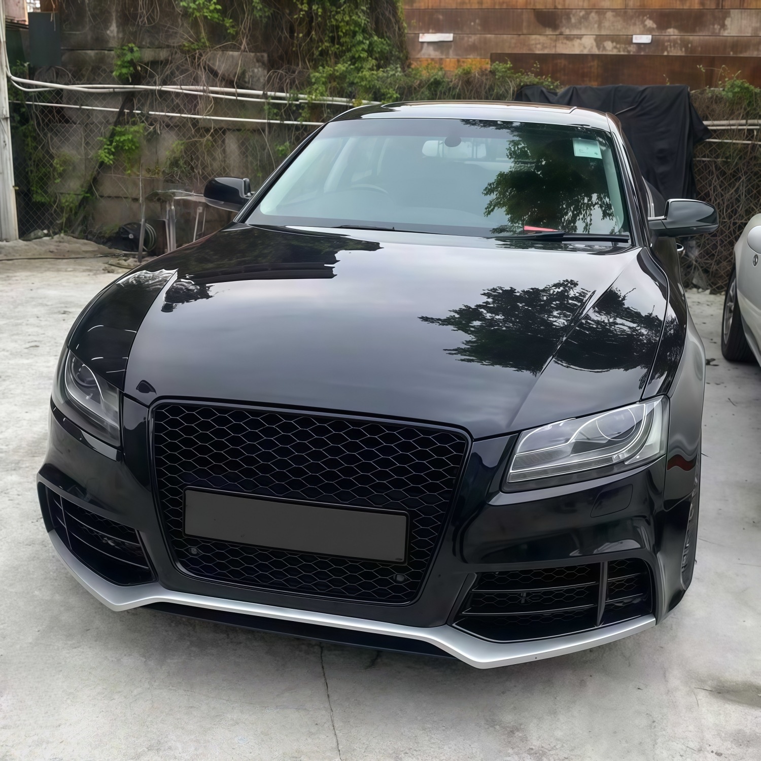 08-11 models are suitable for Audi A5 S5 modifications and upgrades, including the RS5-style wide body kit, which includes the bumper, grille, and fog light frames