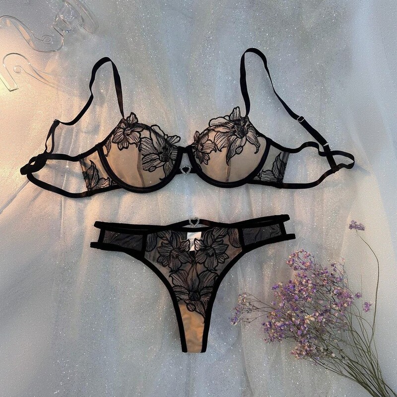 2025 European and American Cross-Border Fashion New Sexy Lace Push-Up Breathable Embroidered Pure Desire Bra Set